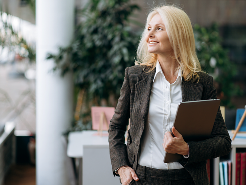 Dress like outlet a businesswoman