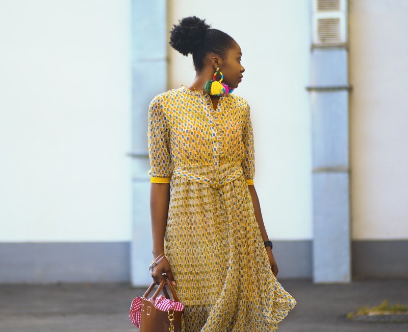 Woman in yellow work dress | Going out | Jewelry