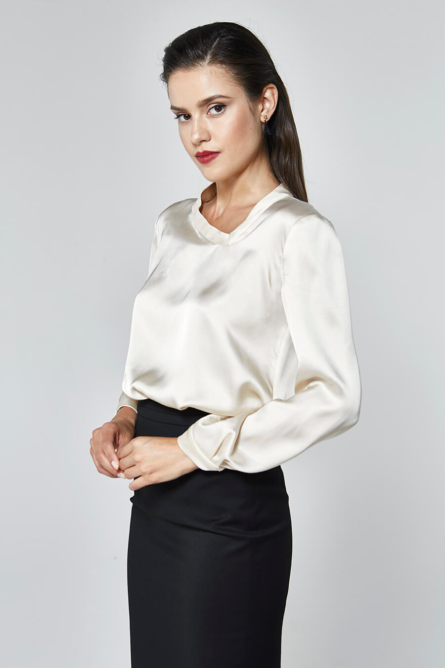 Long sleeve blouse with asymmetric neckline in beige | D2line