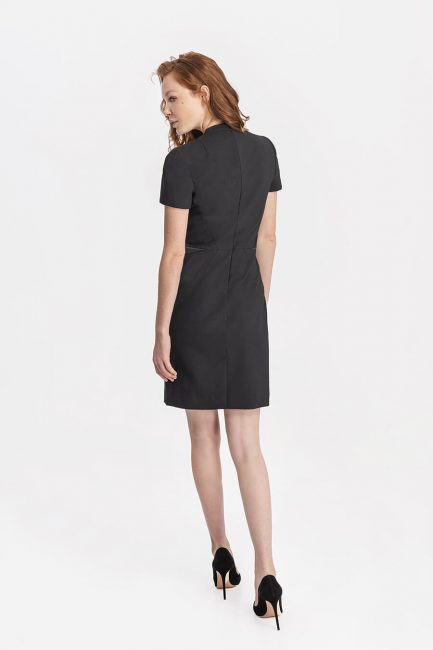 Slim-fit midi tuxedo dress with squared neck in black | D2line